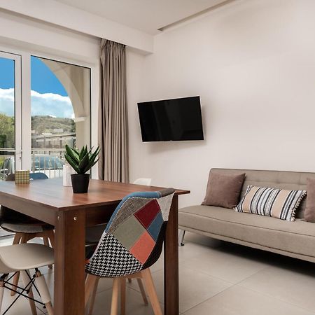 Katsaros Luxury Apts II 5 Min Walk To Beach Tsiliví Eksteriør bilde