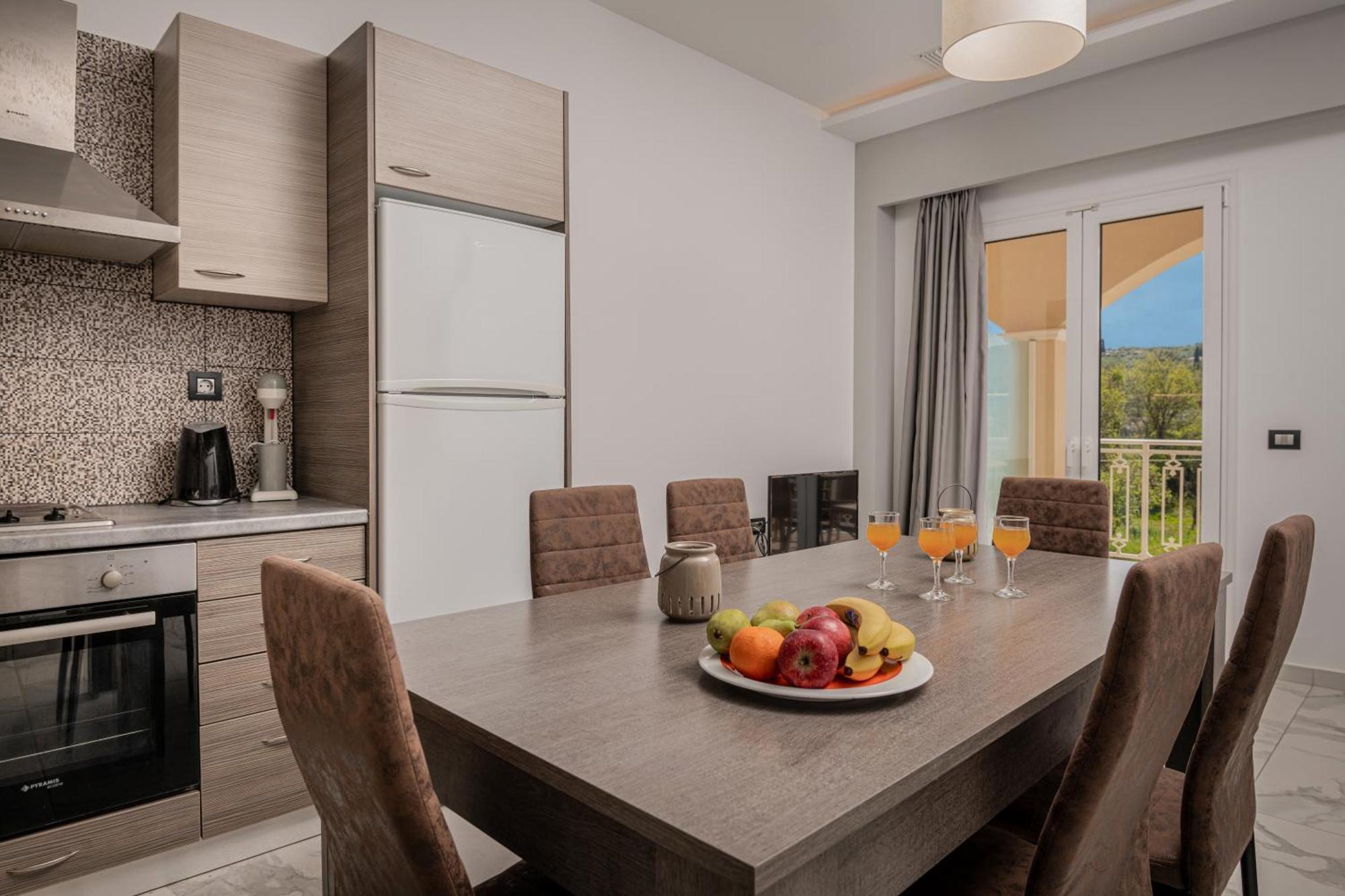 Katsaros Luxury Apts II 5 Min Walk To Beach Tsiliví Eksteriør bilde